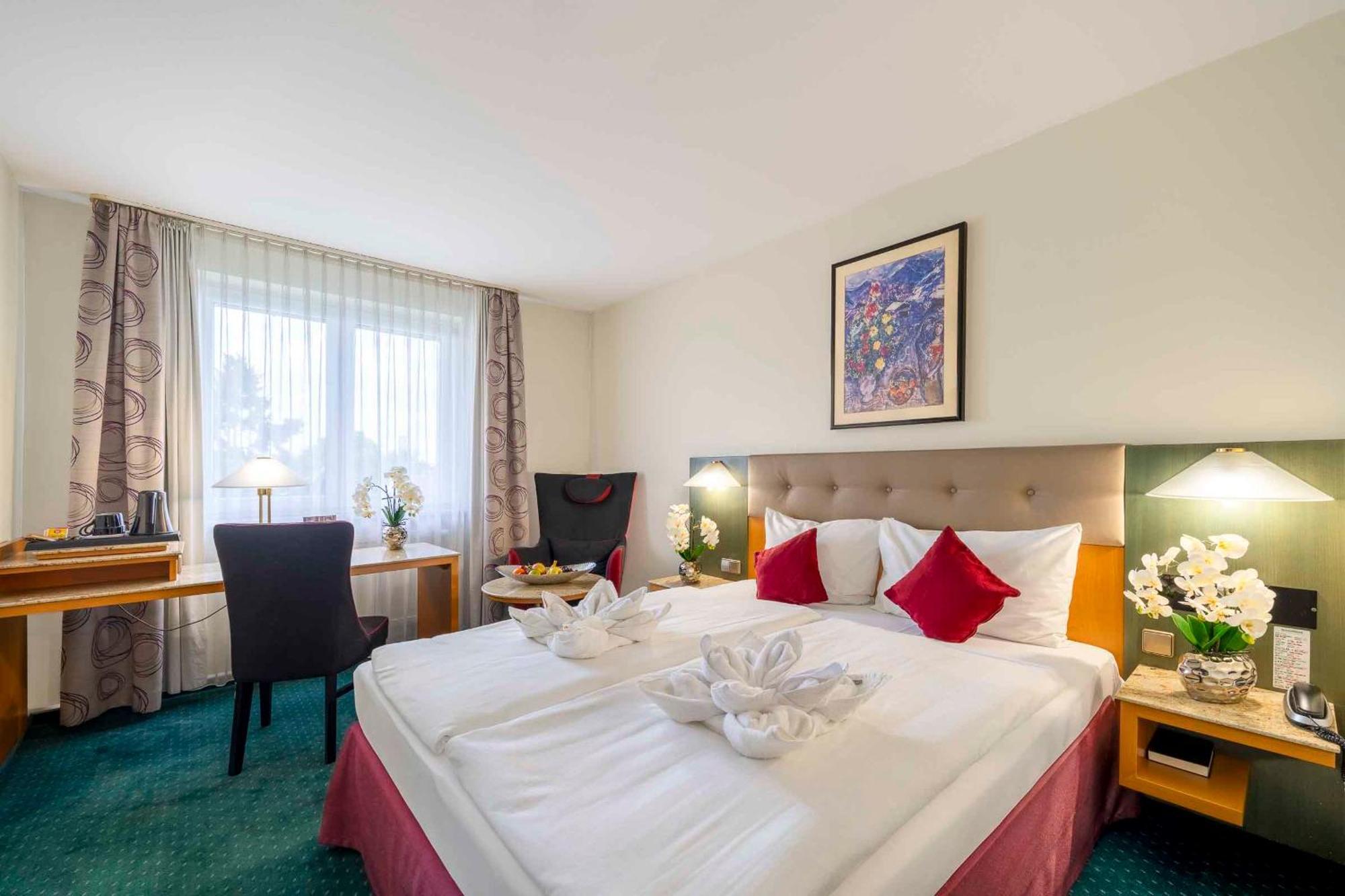 Plaza Inn Blankenburg Ditzingen, Sure Hotel Collection Экстерьер фото