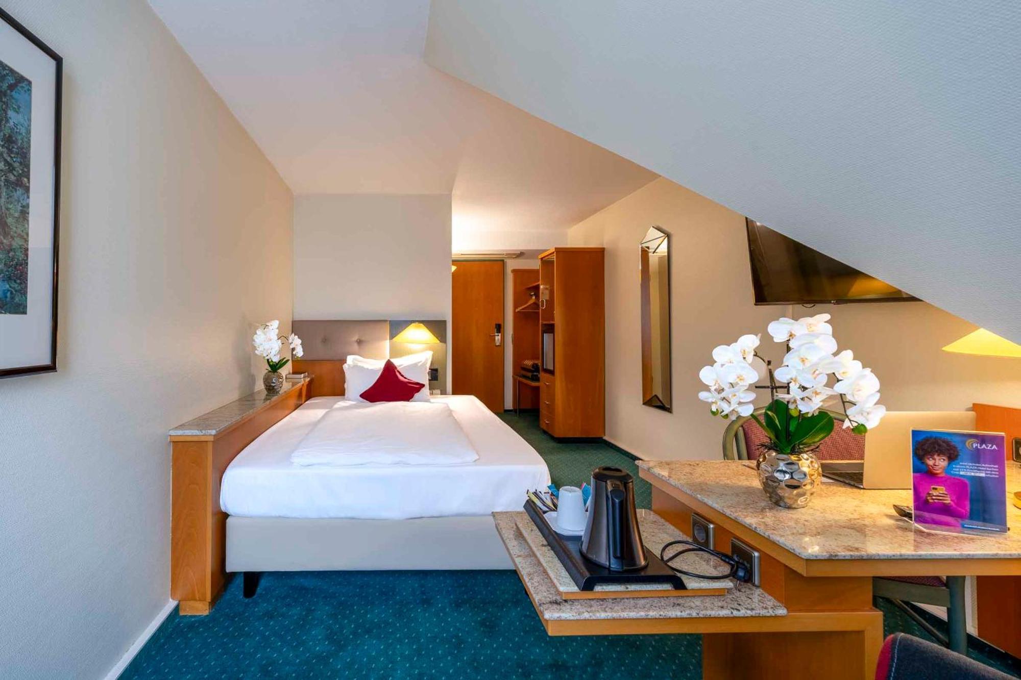 Plaza Inn Blankenburg Ditzingen, Sure Hotel Collection Экстерьер фото
